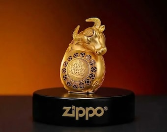 Encendedor de metal coleccionable, regalo para él, estilo Zippo, encendedor 3D, diseño de lujo del zodíaco del buey dorado, pieza exclusiva y única.