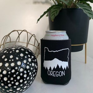 Oregon Can Cooler / Mt. Hood / Love Oregon / Insulated Can Cooler / Black & White / 12oz Can or Bottle