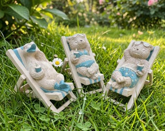 Beach Lounging Animal Resin Figurine,Duck & Bear on Deck Chair Statue,Whimsical Summer Garden Decor,Coastal Yard Ornament,Relaxing Desk Gift