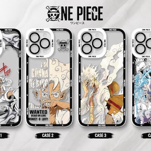 Könnte beinhalten: Vier transparente Smartphone-Hüllen mit One Piece Anime-Grafiken. Hülle 1 zeigt eine Figur in Weiß, Hülle 2 ein Steckbrief-Plakat, Hülle 3 eine Figur mit Strohhut und Hülle 4 eine dynamische Kampfszene mit Manga-Panels und japanischem Text.