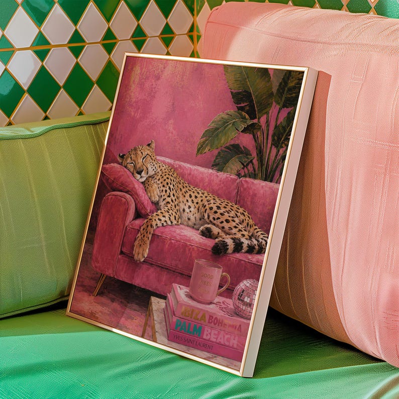Gepardväggkonst, Lyxigt Rosa Tryck, Sömnig Leopard Glamour Djurtryck Maximalistisk Dekor bild 3
