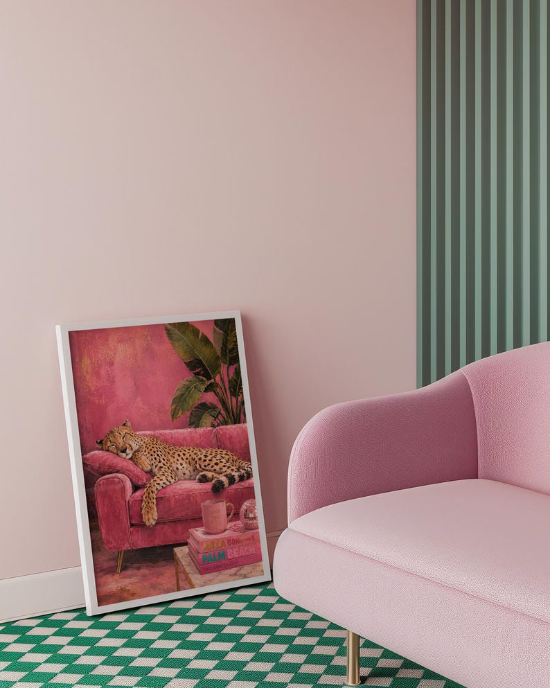 Gepardväggkonst, Lyxigt Rosa Tryck, Sömnig Leopard Glamour Djurtryck Maximalistisk Dekor bild 6