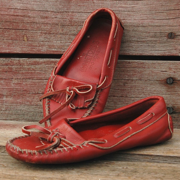 SALE Size 5.5 OR 6 Vintage Minnetonka Moccasins - Burgundy Red Leather - Soft Comfy Loafers