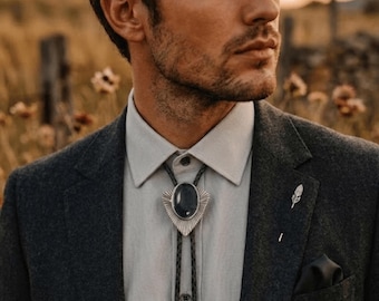 Cravatta bolo in agata muschiata verde, collana da matrimonio western per uomo, cravatta da cowboy vintage in argento