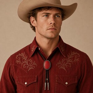 Bolo-Krawatte aus rotem Stein für Herren, ovale silberne Western-Cowboy-Krawatte mit Seilrand, Hochzeitskrawatte aus Lederkordel