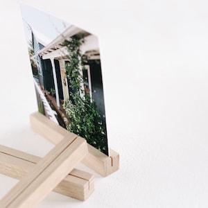 Small RECTANGLE Timber Photo Stand, Wooden Picture Holder, Wooden Card Stand, Minimalist Photo Stand, Wedding Table Number Holder Stand