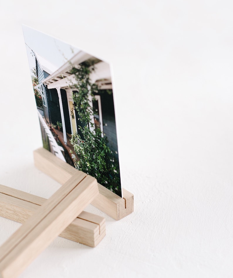 Small RECTANGLE Timber Photo Stand, Wooden Picture Holder, Wooden Card Stand, Minimalist Photo Stand, Wedding Table Number Holder Stand Light (Vic Ash)