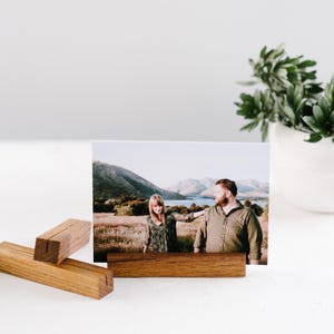 Small RECTANGLE Photo Stand DARK TIMBER, Wooden Picture Holder, Card Stand, Minimalist Photo Stand, Wedding Table Number Holder Stand