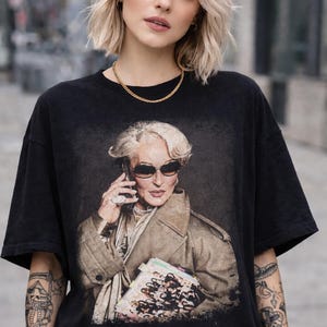 Comfort Colors Miranda Priestly-skjorta, The Devil Wears Prada-tröja, grafisk modetröja med text från Fashion Boss Lady, present till kvinnor och män, unisex-t-shirt