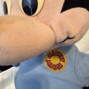 20" VTG 1988 Playskool Disney Large Mickey Mouse Pull String SQUEAKS Plush Doll image 5