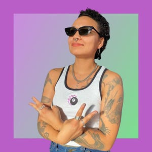 VENTE ! Camisole courte brodée 8 boules - DERNIÈRE !