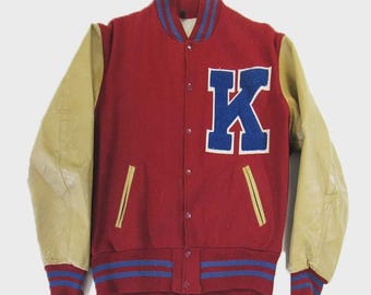 Heritage Red Varsity Jacket Wool Body Tan Leather Sleeves Retro Letterman Bomber Custom Initial Patch College Streetwear Gift Style Unisex