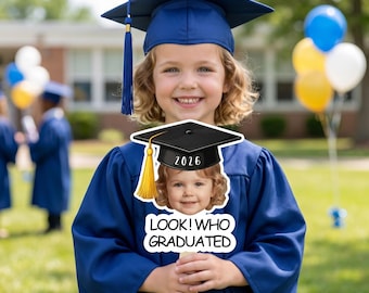 Abanico con cara de graduación personalizado 2026, recorte de cabeza grande personalizado, accesorio divertido para fotos de graduación, recuerdo para fiesta de instituto