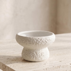 Skulpturale Ivory Übertopf | Japandi Keramik Pflanzer