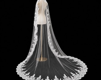Full Lace Edge Wedding Veil Soft Tulle Mantilla Veil Without Comb Cathedral Royal Chapel Length Floral Lace Bridal Veil for Bride One Layer