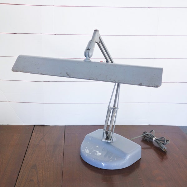 Vintage Articulating Luxo L-2 Desk Lamp, Rare Original, Gray Articulated Architect, Drafting Craft Light, Anglepoise Industrial Modern