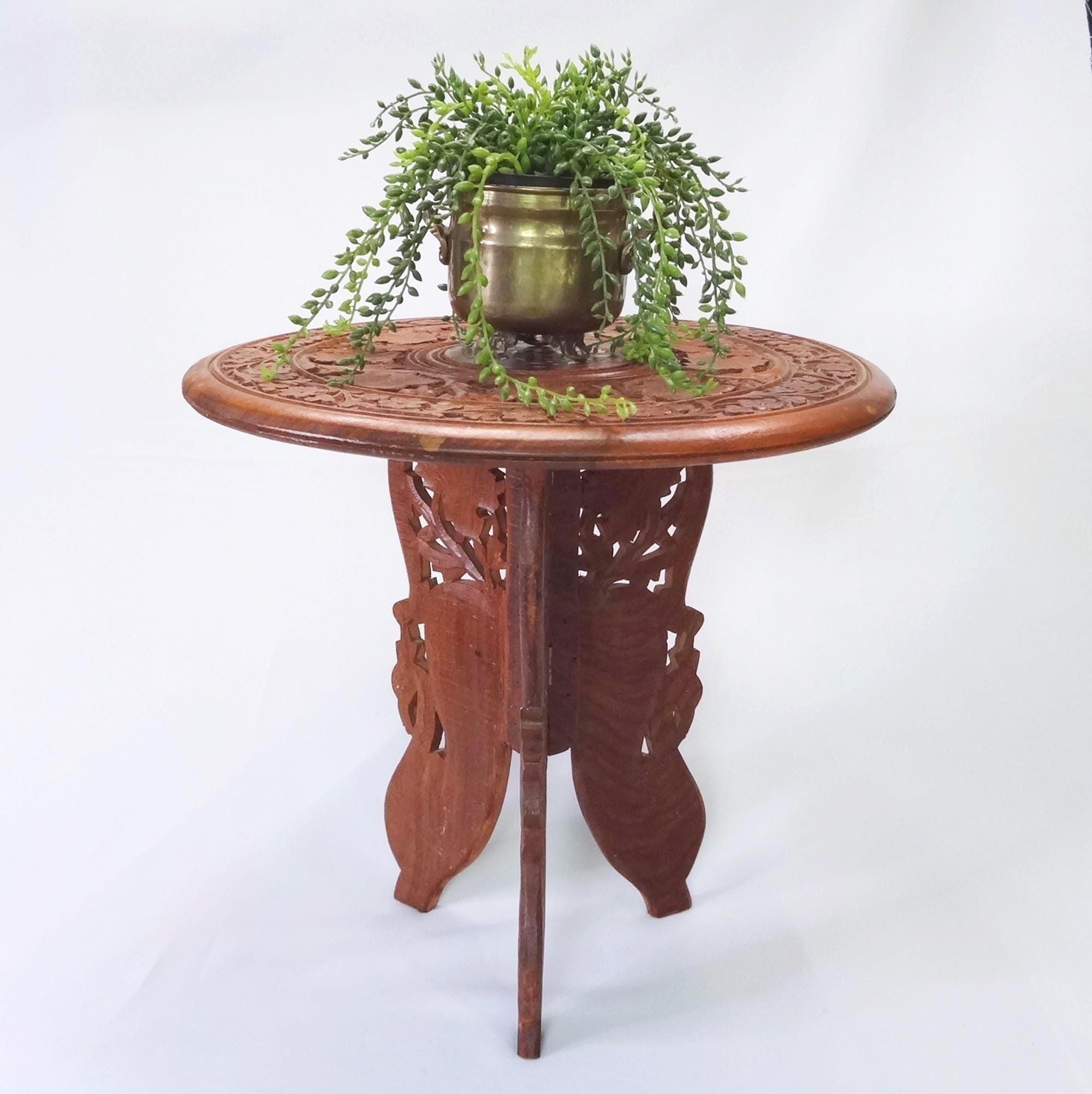 ヴィンテージ　MOROCCAN side table Vintage Moroccan-style Side Table, Intricately Carved Wood