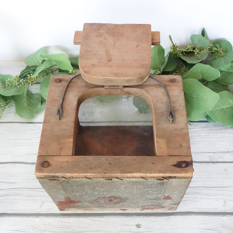 Vintage Hand Made Wooden Cricket Box Primitive Bait Box Etsy