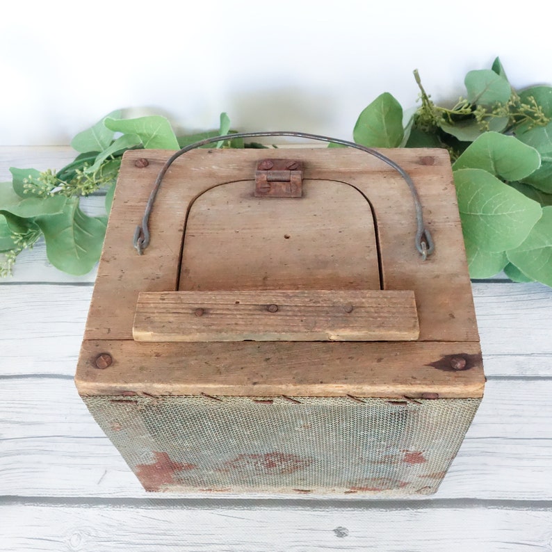 Vintage Hand Made Wooden Cricket Box Primitive Bait Box Etsy