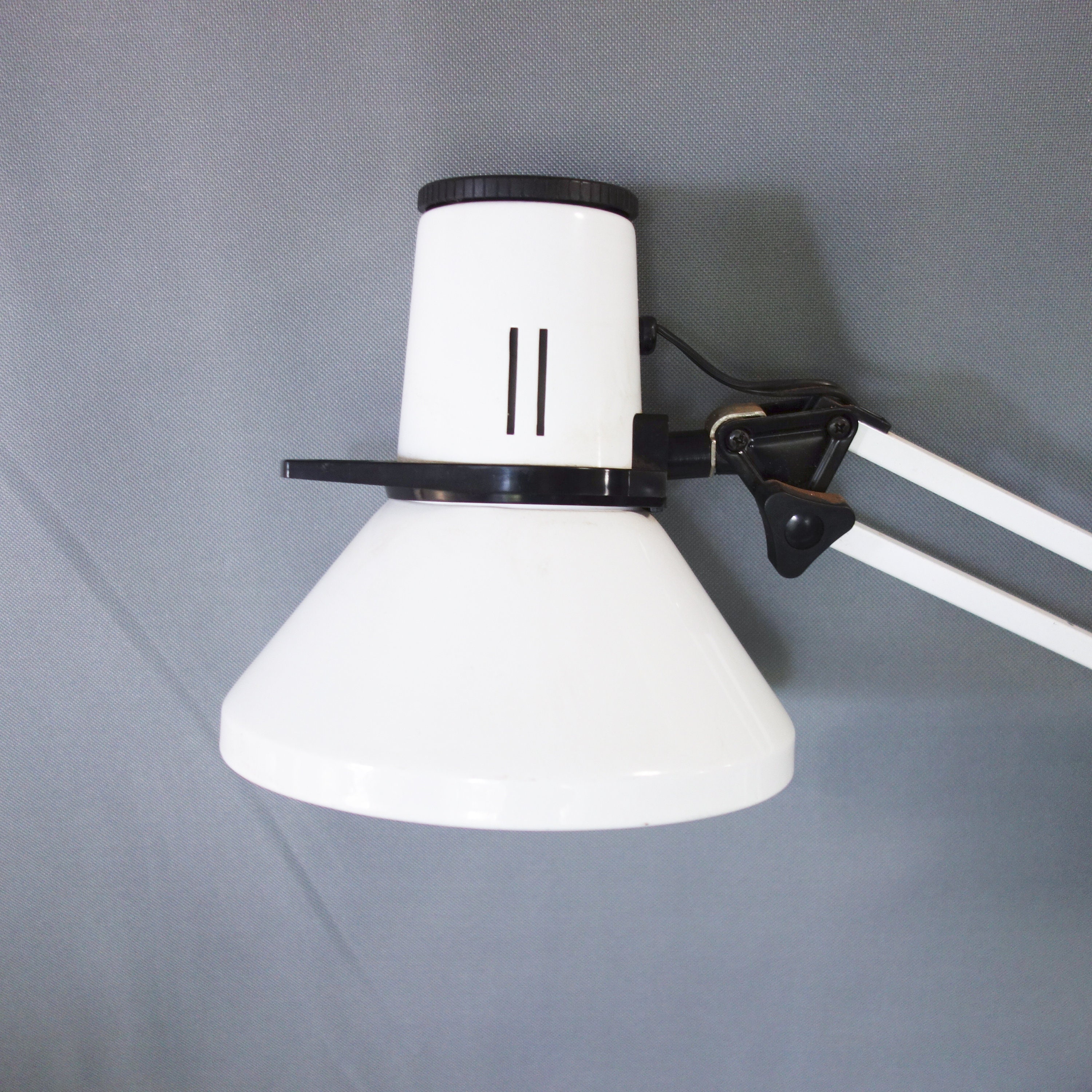 Vintage Underwriters Laboratories Portable Lamp Light Articulating Arm  White