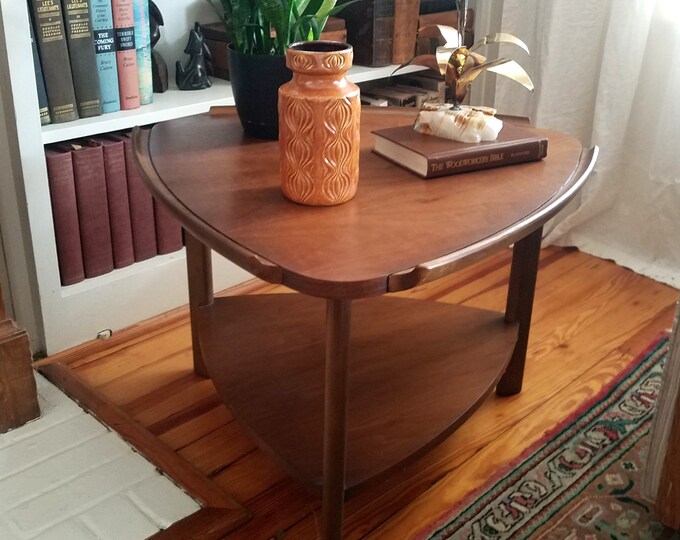 Mid Century Lane Guitar Pick Side Table, Vintage Walnut Triangle Table