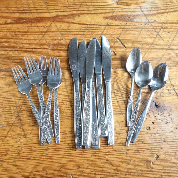 Your Choice Atomic Starburst Stainless Knives Flatware, Mid Your Choice Atomic Starburst Stainless Knives Flatware, Mid