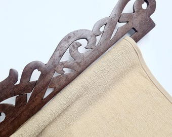 ヴィンテージ ボルネオ 手彫り木製タペストリーハンガー：装飾用壁掛けラック（66.6cm/26.2インチ）