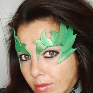 Poison Ivy Inspired Cosplay Costume Eyebrows / Mask Green Glittery 2 Tone FREE UK Delivery image 3