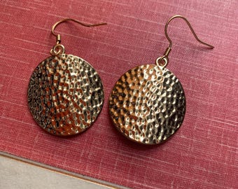 Hammered Gold Disc Drop Earrings: Stainless Steel Hooks, Minimalist Style