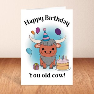 Joyeux anniversaire vieille vache, carte d'anniversaire vache Highland aux cheveux gris,
