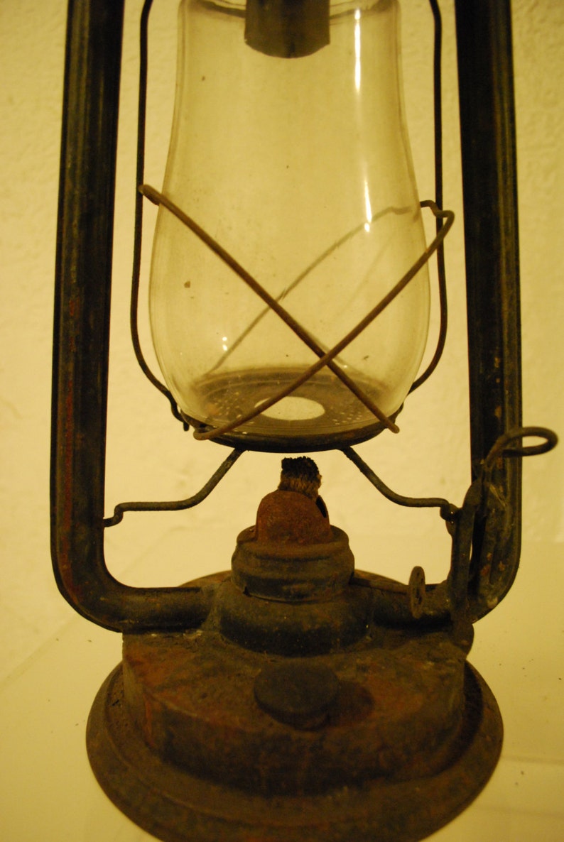 Antique Kerosene Lantern Oil Lamp PAULL'S GLASS Globe Etsy