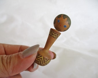 3.5 インチ ヴィンテージ 日本の伝統的な木製こけし人形 1927 年