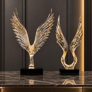 Kristallen engelenvleugels sculptuur, gouden vleugel tafeldecoratie, luxe harsbeeldje, modern woonaccessoire, elegante decoratie voor plank en console