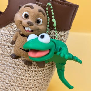 Tom Lizard Bag Charm, Keychain Fidget Toy, Hoppers Interactive Desk Toy, Beaver Kawaii Cartoon Charm, Cute Gift for Girlfriend