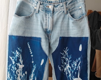 Upcycled Levi's 94 Baggy Jeans - Unique Botanical Cyanotype Print