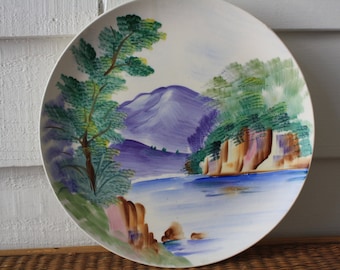 ヴィンテージの日本の皿：手描きの山の風景の壁掛け - Etsy 日本