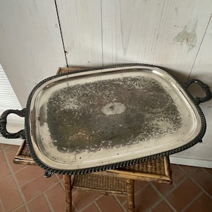 großes Silbertablett, großes Vintage Silbertablett, rustikales Silbertablett, Sheridan Silbertablett, unterhaltsam, Bauernhaus Dekor, schweres Silbertablett