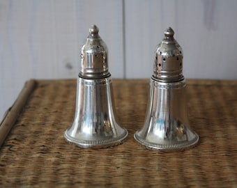 sterling silver salt and pepper shakers, sterling silver shakers, vintage salt and pepper shakers, housewarming gift, holiday entertaining