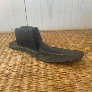 cast iron childs shoe form, vintage shoe mold, cast iron shoe last, cast iron, childs room, antique shoe form, antique shoe mold, iron