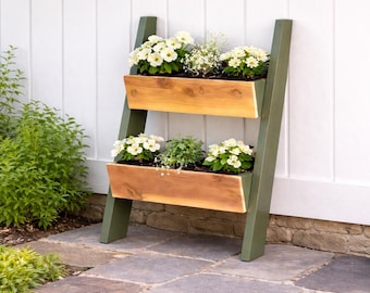 Fioriera a due livelli con paletti da recinzione