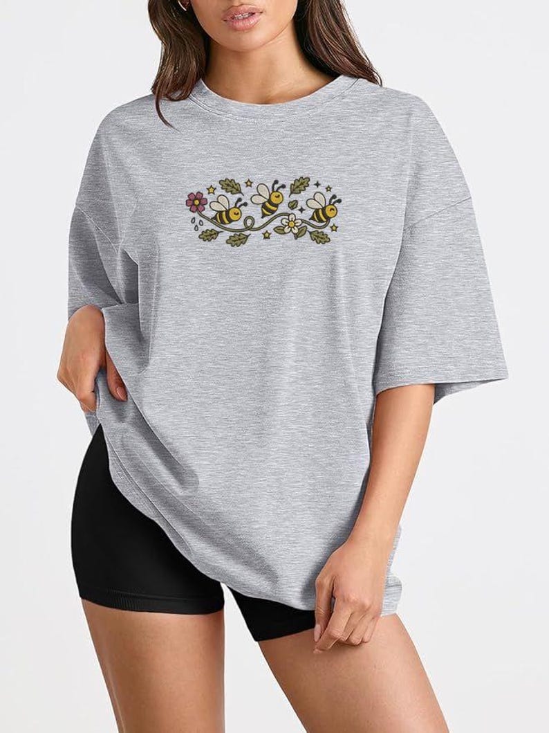 Bee Border Machine Embroidery Design, Floral Vine Daisy Garden ...