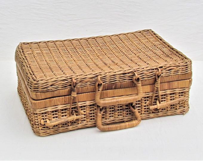 Vintage Rattan Picnic Basket, Farmhouse Style Basket for Storage or Decor Etsy