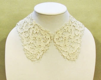 Antique lace collar, handmade needle lace collar, off white woman's or girl's dress collar