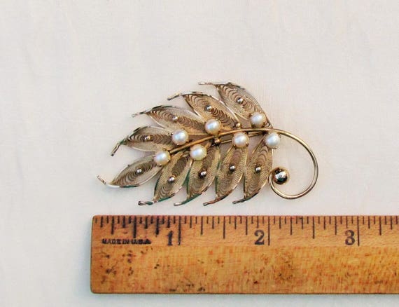 Alice Caviness gold filled pearl brooch, 12 K gol… - image 2