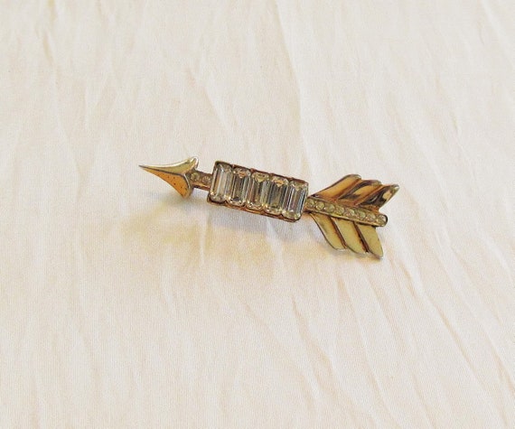 Vintage Coro-Craft sterling arrow brooch, sterling