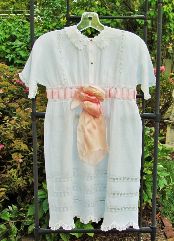 Antique girl's white lace trimmed dress, Edwardia… - image 3