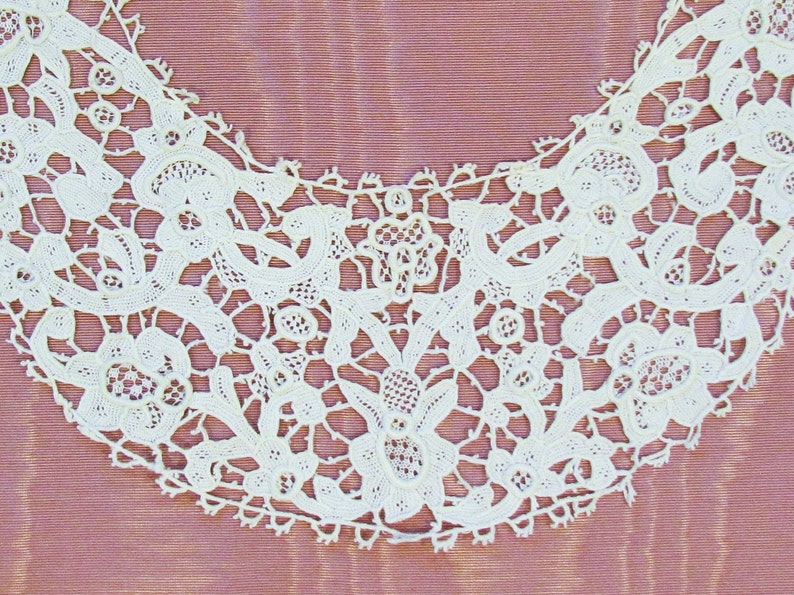 Antique lace collar handmade needle lace collar off white Etsy