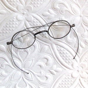 Antique spectacles with steel frames, 1800&#39;s eyeglasses