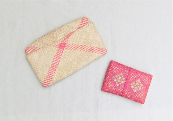 Lot of 2 vintage woven straw small pouches - image 1