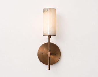 Applique murale fabriquée à la main en laiton et albâtre du milieu du siècle, lampe naturelle, éclairage vintage moderne